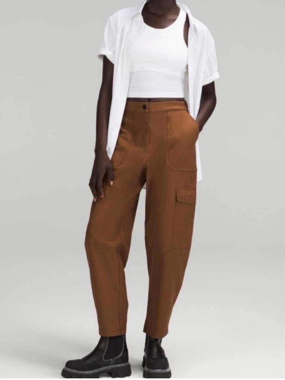 Lululemon Light Utilitech Cargo
Pocket High-Rise Pant